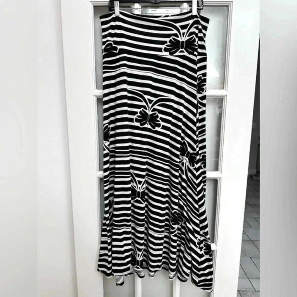 LuLaRoe Vintage Rare Pinup Bow Stripe Black & White Maxi Skirt Size L Large